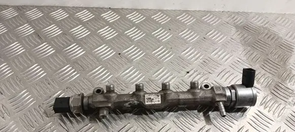 Volkswagen PASSAT B8 Fuel main line pipe 04L089