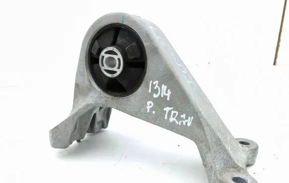 Renault Megane E-Tech Gearbox mounting bracket 