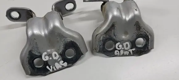 KIA Sorento Rear door hinge set 
