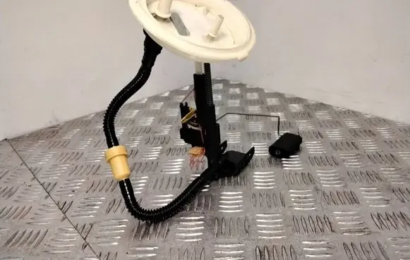 BMW 5 E60 E61 Fuel level sensor 0580303042 6765849 387213