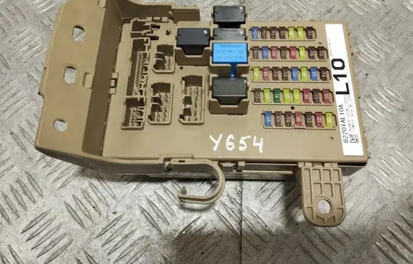 Subaru Outback (BS) Fuse box set 82201AL10A