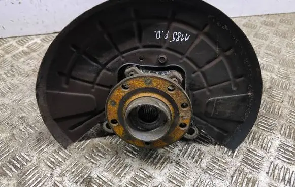 Jeep Cherokee Front wheel hub 2928190