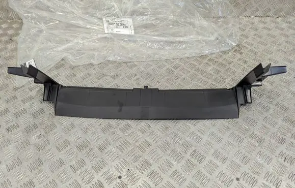 Mazda MX-30 Intercooler air channel guide DN4E-50A21 DN4E50A21