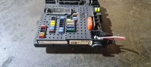 Volvo XC90 Fuse module 30728512