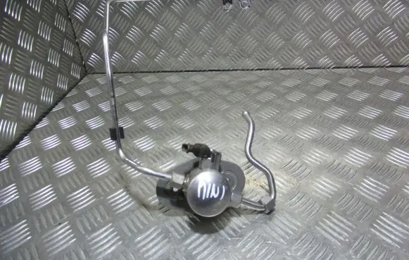 Mini One - Cooper F56 F55 Fuel tank 8631642