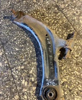 Nissan X-Trail T30 Front lower control arm/wishbone