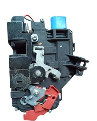Volkswagen Golf V Rear door lock 7L0839016E 7L0839016A