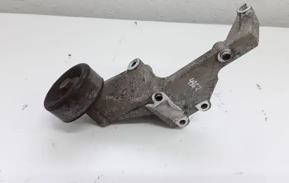 KIA Sorento Generator/alternator bracket NOCODE