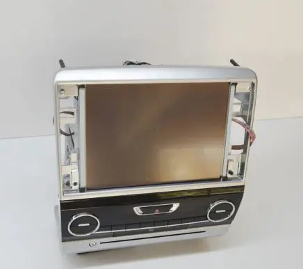 Maserati Quattroporte Radio/CD/DVD/GPS head unit 68257004AA 06700310590