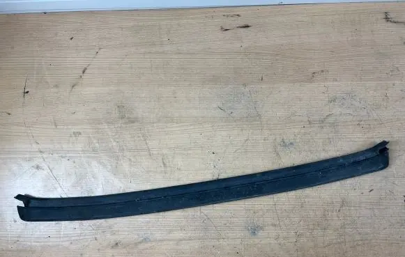 BMW 6 F06 Gran coupe Engine compartment rubber 7211920