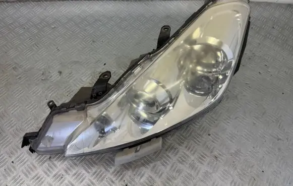 Peugeot 4007 Headlight/headlamp