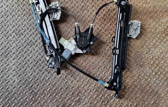 BMW 4 F36 Gran coupe Rear door window regulator with motor 7326325