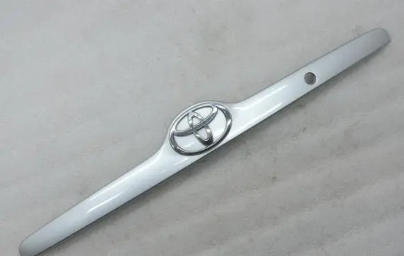 Toyota Corolla E120 E130 Tailgate trim 7681102070B1