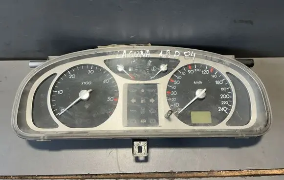 Renault Laguna II Speedometer (instrument cluster) 8200170305