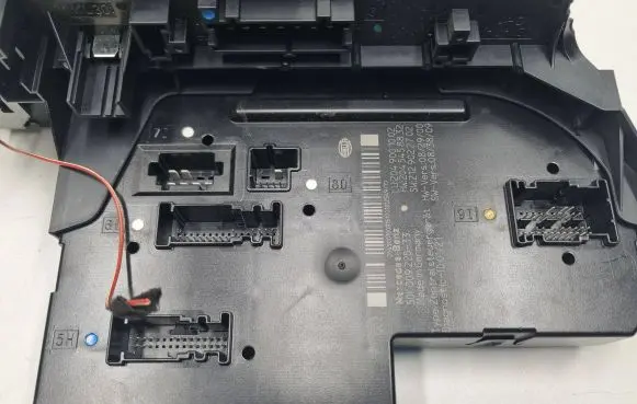 Mercedes-Benz C W204 SAM control unit A2049001002 2049001002 2045458832