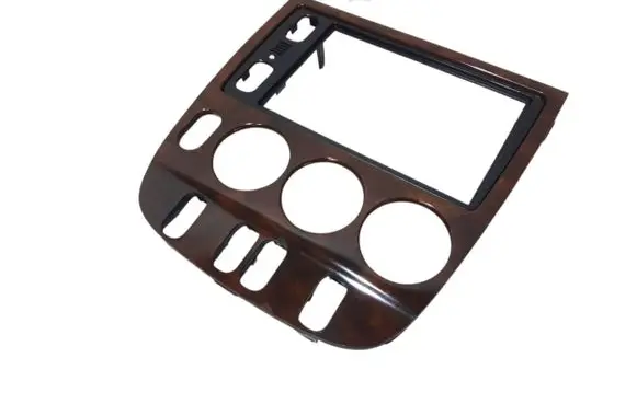 Radio/GPS head unit trim