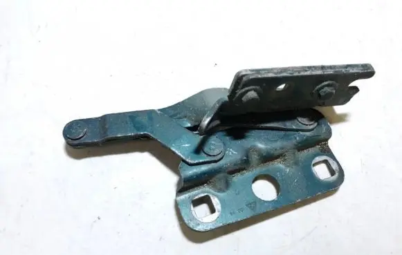 Citroen Xsara Tailgate/trunk/boot hinge