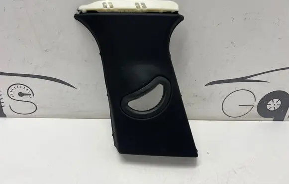 BMW i4 (B) pillar trim (top) 140654