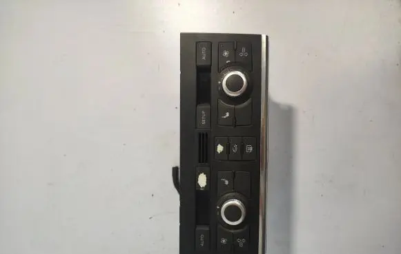Audi Q7 4L Climate control unit 4L0820043F 5HB00918405 4L0910043