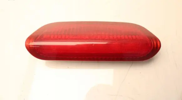Nissan Juke I F15 Third/center stoplight