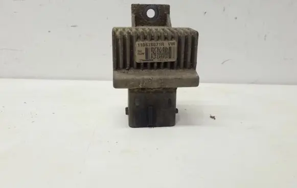 Nissan Juke I F15 Glow plug pre-heat relay 110678071R