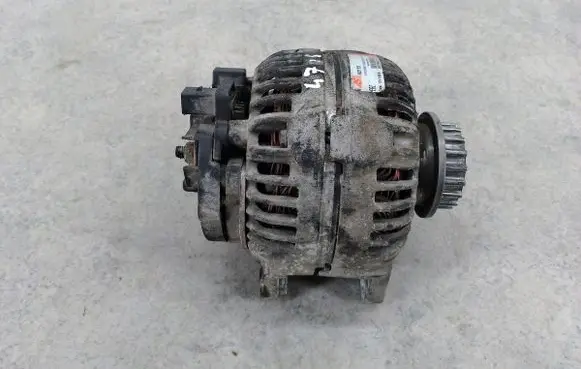 Volkswagen Transporter - Caravelle T5 Generator/alternator A0170