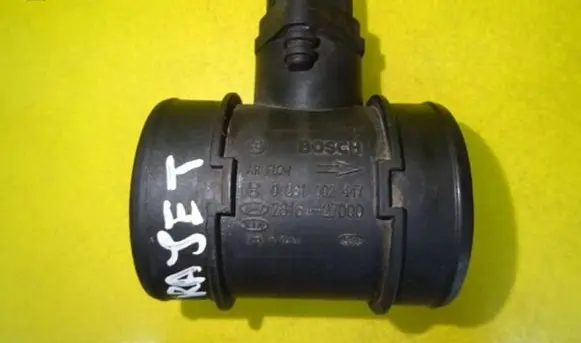 Hyundai Trajet Mass air flow meter 28164-27000 0281002447