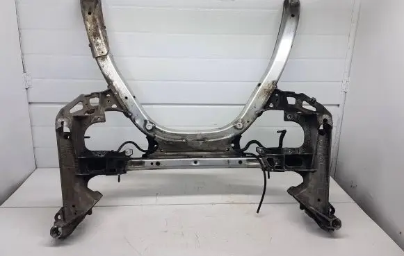 BMW 5 E60 E61 Front subframe 6759462