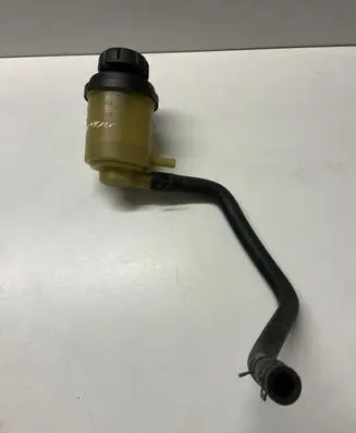 Hyundai Genesis Power steering fluid tank/reservoir 575802M200