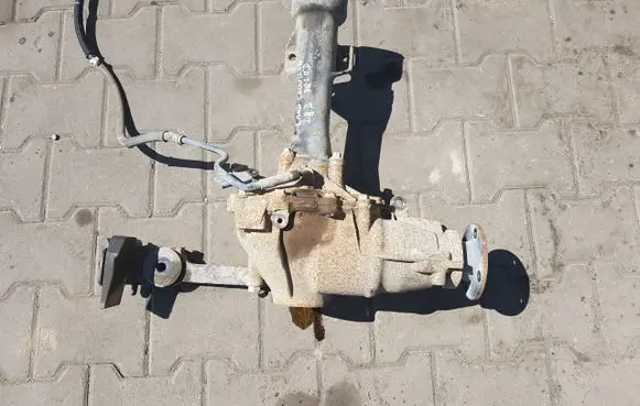 Toyota Land Cruiser (J150) Front differential 