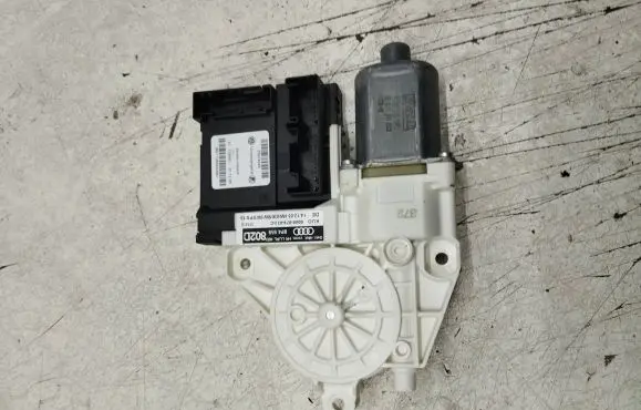 Audi A3 S3 8P Rear door window regulator motor