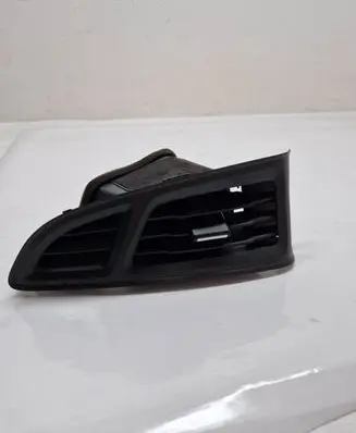 Ford Focus Dashboard side air vent grill/cover trim BM51018B09 00633