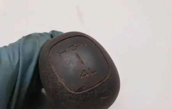 Opel Frontera B Gear shift switch/knob 118C11