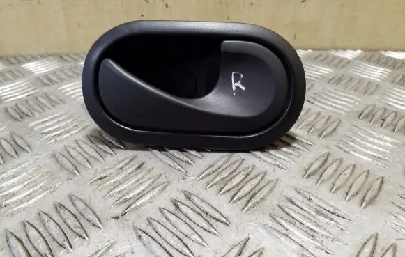 Renault Master III Front door interior handle 3105580