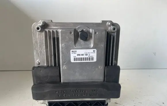 Audi Q5 SQ5 Engine control unit/module 8R0907401J 04422921