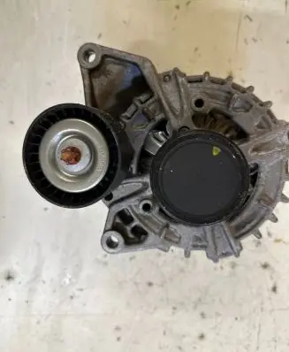 Infiniti Q50 Generator/alternator A0009066706 231004HH3A 0125711164