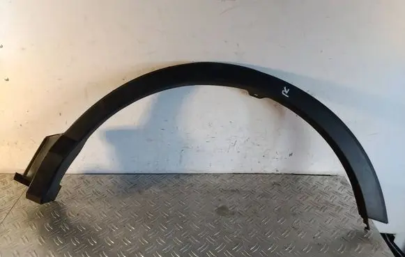 Toyota RAV 4 (XA40) Rear arch trim 7560642130