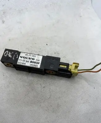 Volvo V70 Airbag deployment crash/impact sensor 8622365 080801 002498