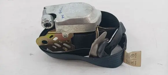 Toyota Corolla Verso AR10 Front seatbelt 7P1150P FRONTRIGHT H099601