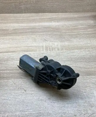 Mercedes-Benz R W251 Seat adjustment motor 0390203210 82059114 DRIVERSIDE