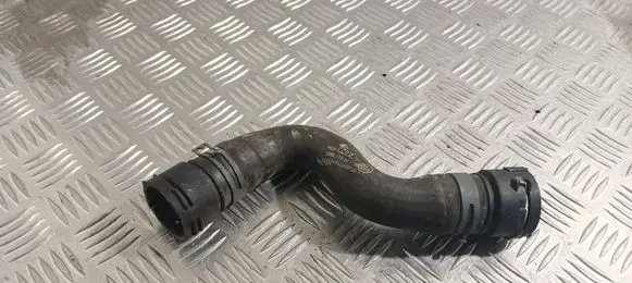 Audi A4 S4 B9 Engine coolant pipe/hose 8W0122101H
