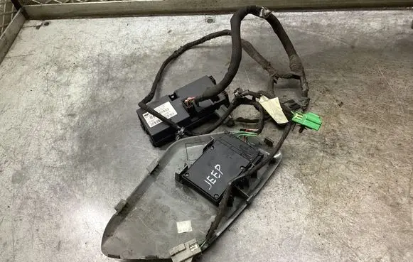 Jeep Grand Cherokee (WK) Seat wiring loom 17778A0 P04602327AI P00610508AB
