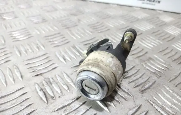 Audi 80 90 B3 Tailgate exterior lock 