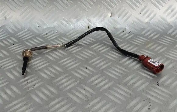 Audi Q8 Exhaust gas temperature sensor 4M0906088AM