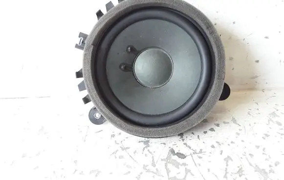 Volvo V70 Front door speaker 30657445