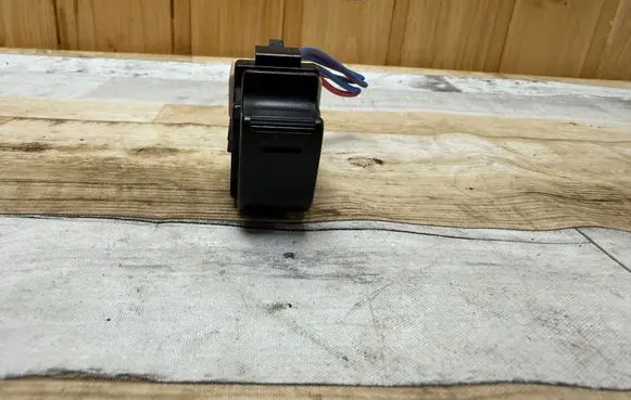 Toyota Yaris Electric window control switch