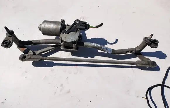 Front wiper linkage and motor