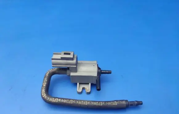 Jaguar XF Turbo solenoid valve 70121100
