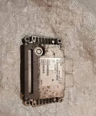BMW 5 E60 E61 Transfer box differential control unit 7589831