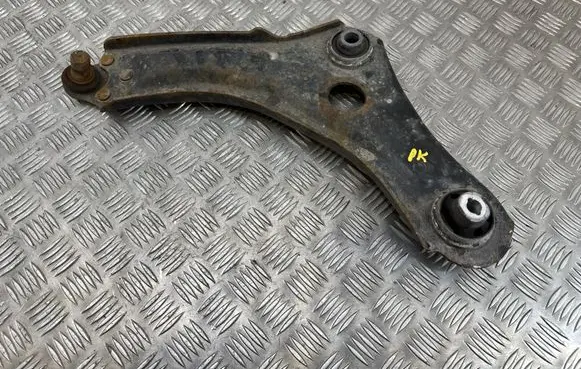 Renault Megane IV Front lower control arm/wishbone 